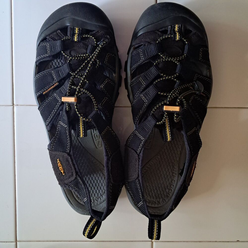 KEEN Men's Newport H2 Water Sport Hybrid Sandal Black Yellow Size 8 Hiking Water